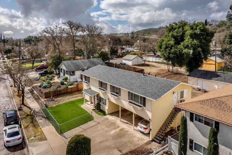 More Photos Of 2219 Oak St, Paso Robles Multifamily For Sale
