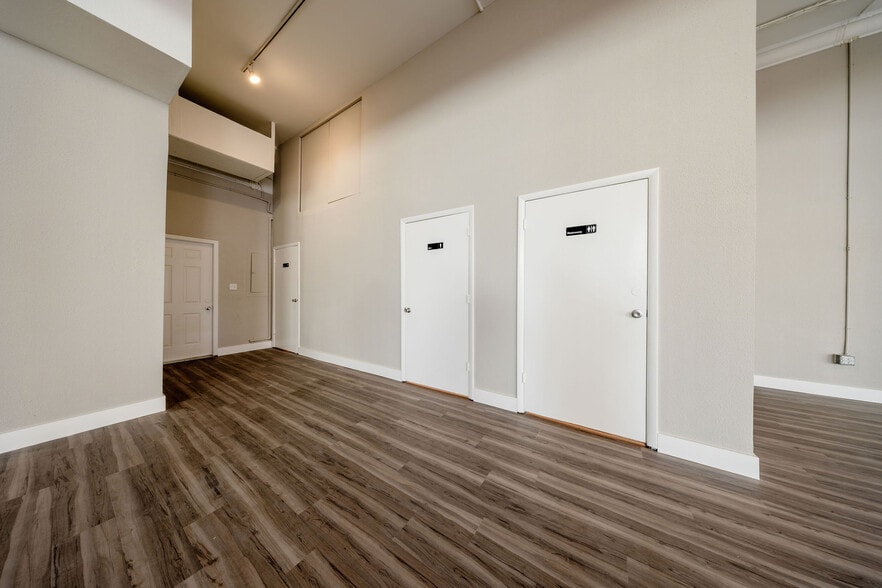 More Photos Of 121 E 1st St, Sanford Office Residential For Sale