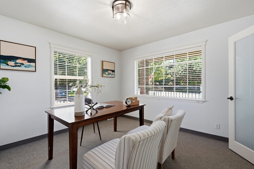 More Photos Of 2490 N Locust Grove Rd, Meridian Office For Sale