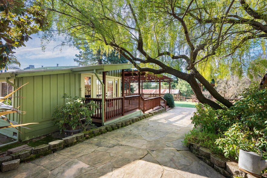 More Photos Of 5186 Gravenstein Hwy S, Sebastopol Restaurant For Sale