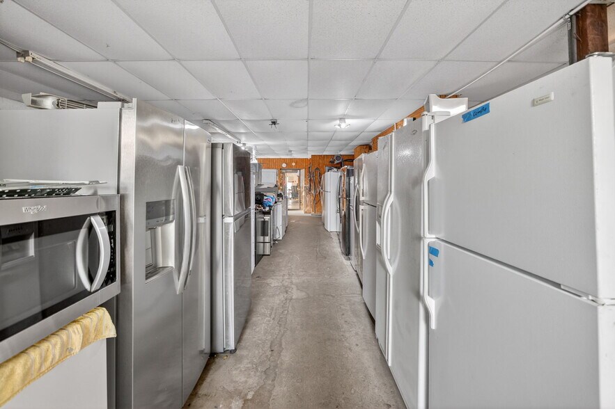More Photos Of 3928 SW 12th Ct, Fort Lauderdale Manufacturing For Sale