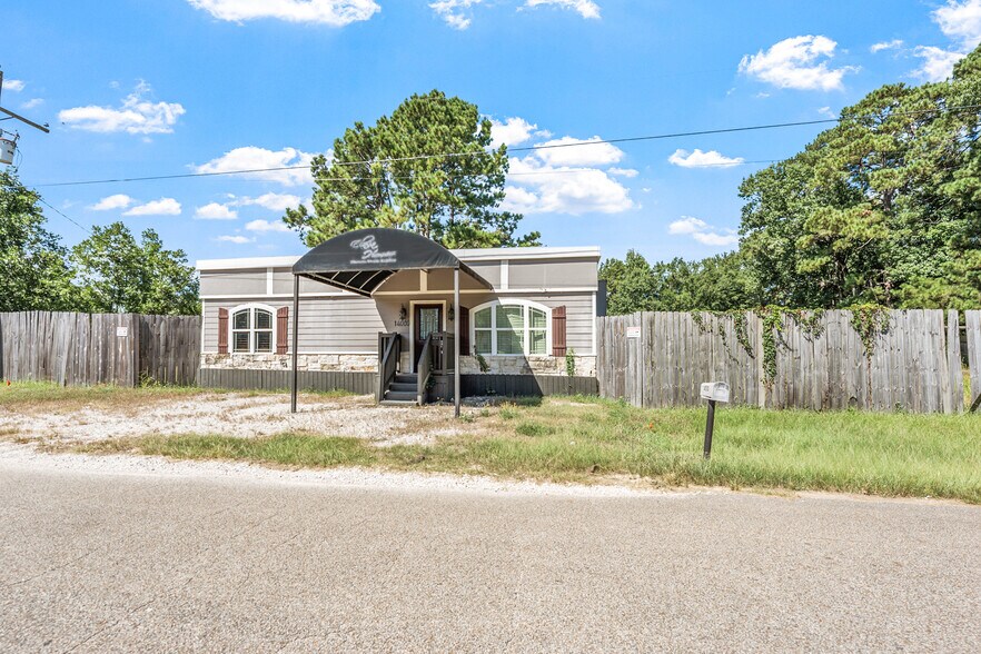 More Photos Of 14000 McAlister Rd, Conroe Office For Sale