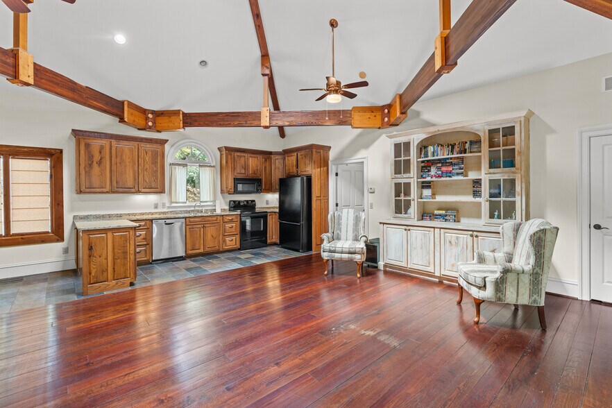 More Photos Of 9975 Ball Ground Hwy, Ball Ground General Retail For Sale