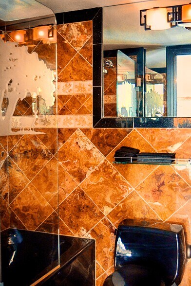 More Photos Of 126 E Main Plz, San Antonio Apartments For Sale