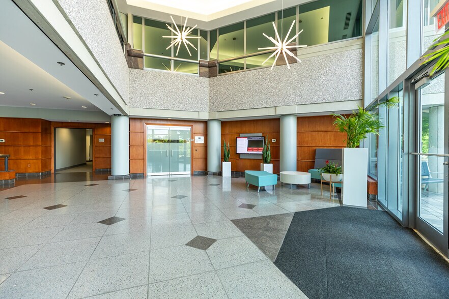 More Photos Of 2 Walnut Grove Dr, Horsham Township Office For Sale