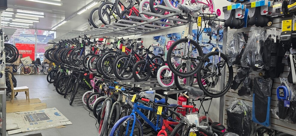 More Photos Of 2611 Westchester Ave, Bronx Storefront Retail Office For Sale