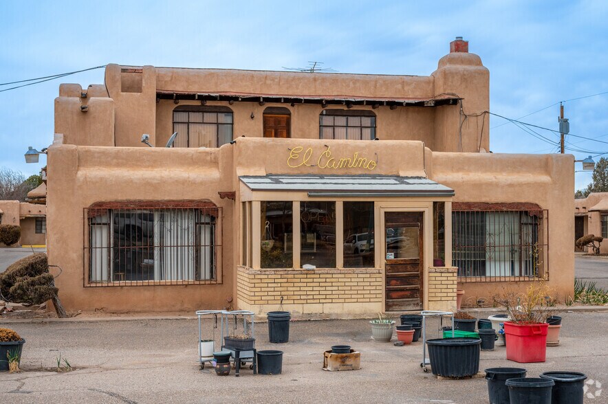 More Photos Of 6851 4th St NW, Los Ranchos De Albuquerque Hotel For Sale