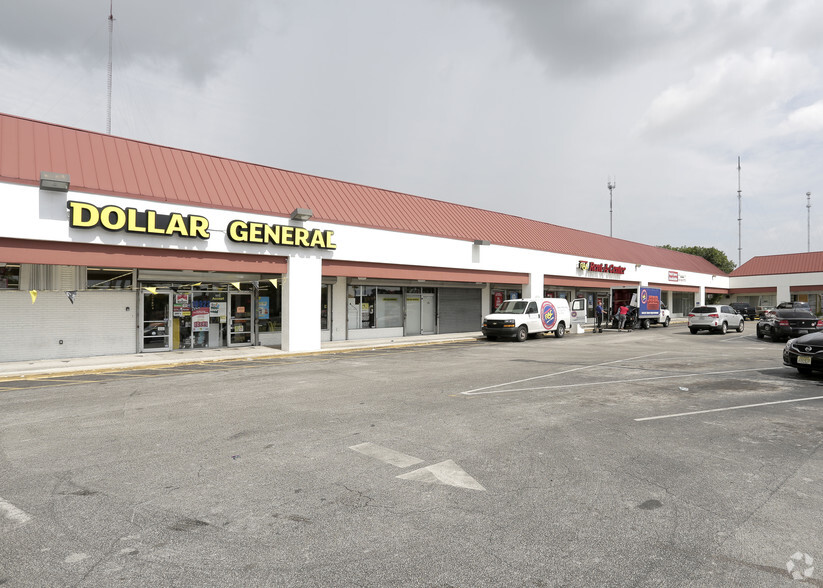 More Photos Of 19904 NW 2nd Ave, Miami Unknown For Lease