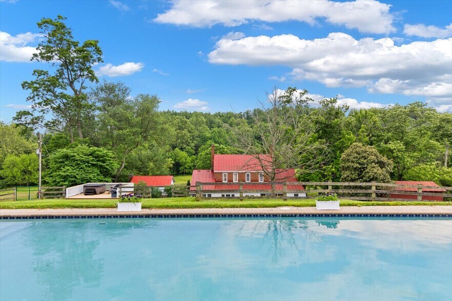 More Photos Of 1830 Thrift Rd, Madison Winery Vineyard For Sale