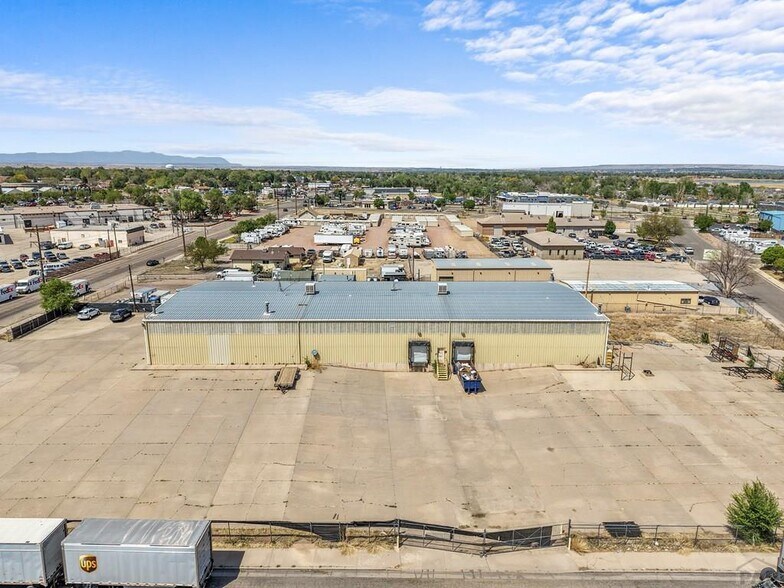 More Photos Of 3004 S Prairie Ave, Pueblo Distribution For Lease