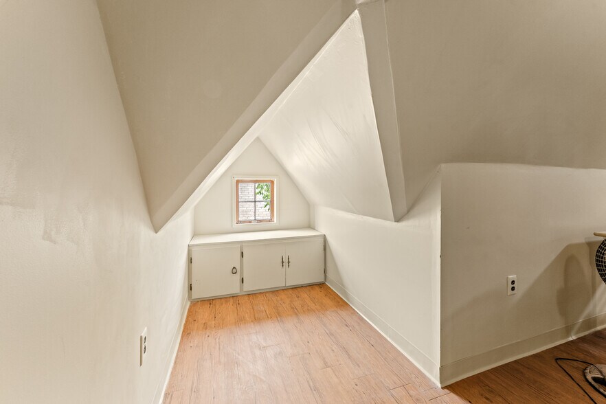 More Photos Of 158 Chapin St, Binghamton Apartments For Sale