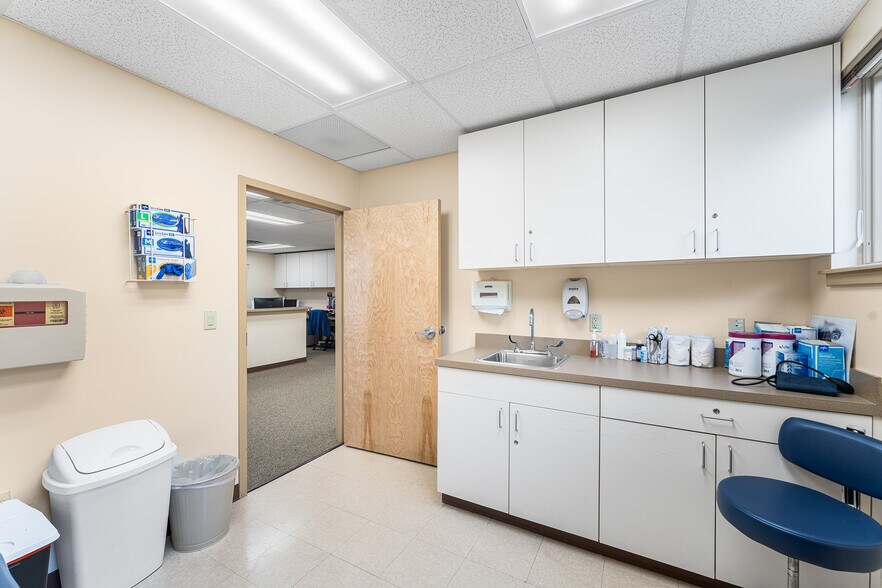 More Photos Of 1206 W Sherman Ave, Vineland Medical For Sale