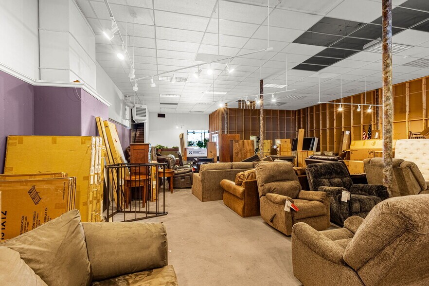 More Photos Of 510 Main St, Canon City Storefront For Sale