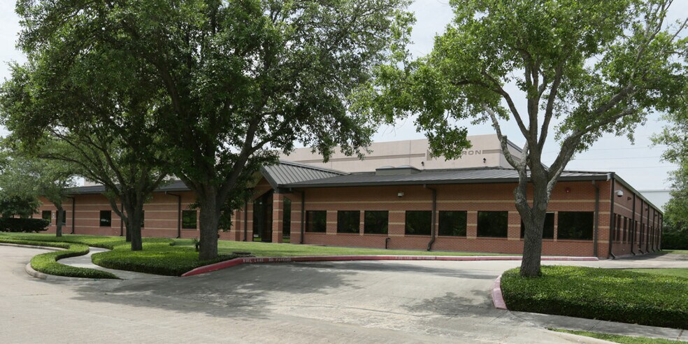 Primary Photo Of 725 Park Two Dr, Sugar Land Warehouse For Sale