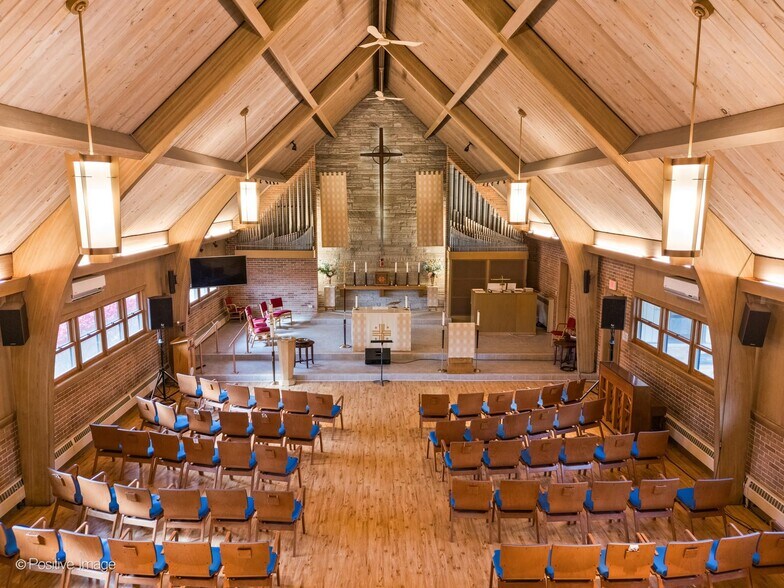 More Photos Of 9000 Kildare Ave, Skokie Specialty For Sale