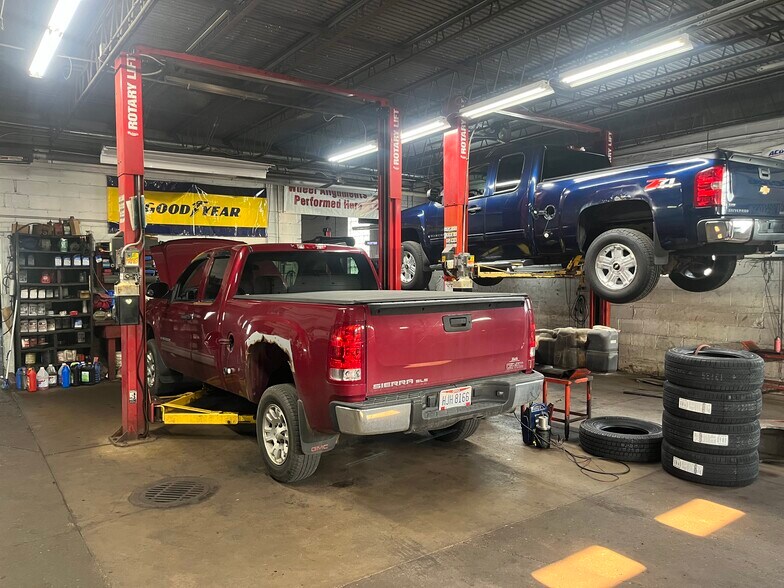 More Photos Of 225 S Seiberling St, Akron Industrial For Sale