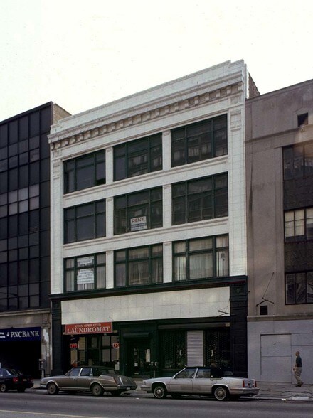 More Photos Of 1229 N Broad St, Philadelphia Office For Sale