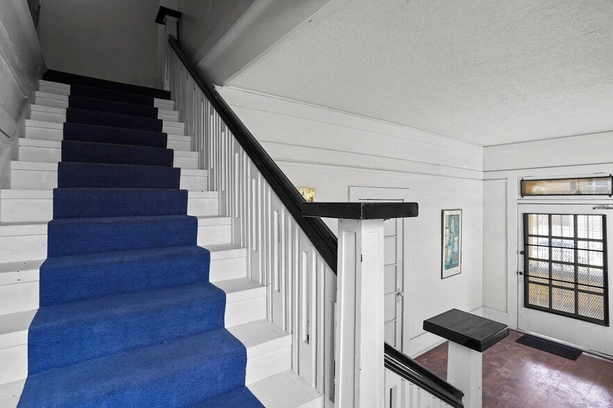 More Photos Of 1207 E Rio Grande Ave, El Paso Multifamily For Sale