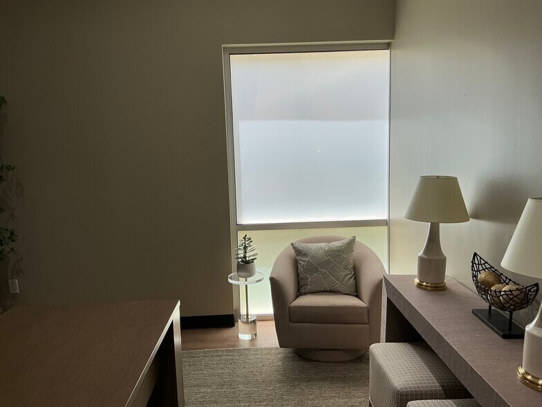 More Photos Of 481 Winscott Rd, Benbrook Office For Lease