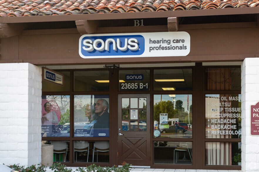 More Photos Of 23601 Moulton Pky, Laguna Hills Medical For Lease