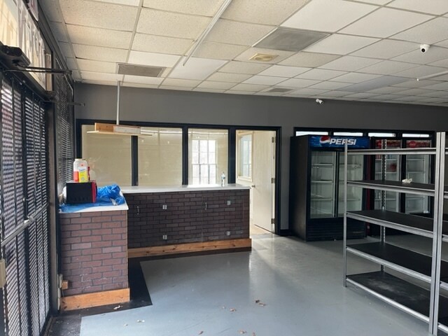 More Photos Of 510 Calhoun Ave NE, Rome Bank For Sale