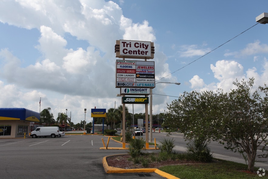 More Photos Of 1001-1049 S Dillard St, Winter Garden Unknown For Lease
