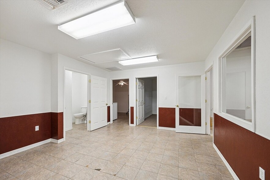 More Photos Of 920 Front St, Columbus Warehouse For Sale