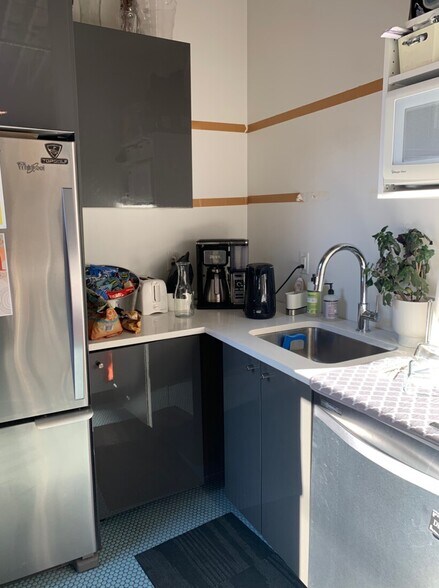 More Photos Of 214 W 21st St, Kansas City Loft Creative Space For Sale