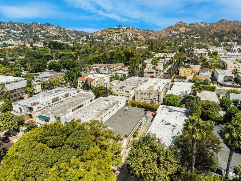 More Photos Of 7627 Hampton Ave, Los Angeles Apartments For Sale