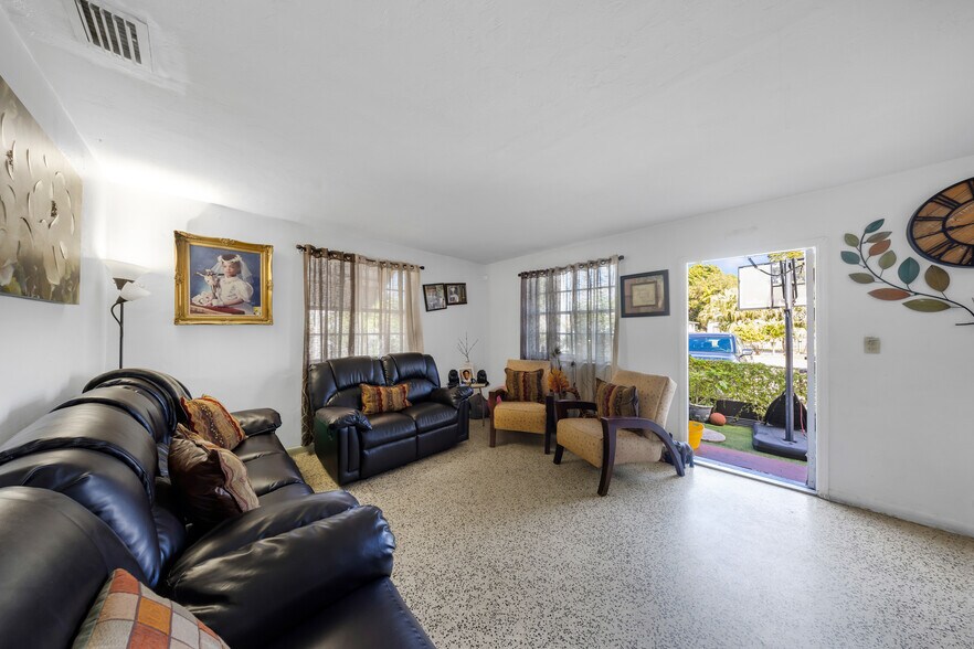 More Photos Of 3126 NW 28th St, Miami Apartments For Sale