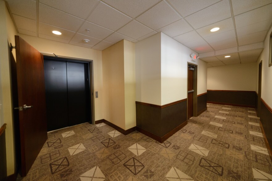 More Photos Of 2700-2708 1st Ave N, Billings Office For Lease