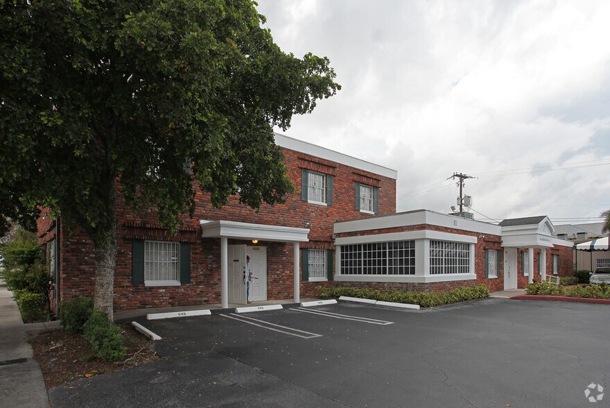 Primary Photo Of 811 N Olive Ave, West Palm Beach Medical For Lease