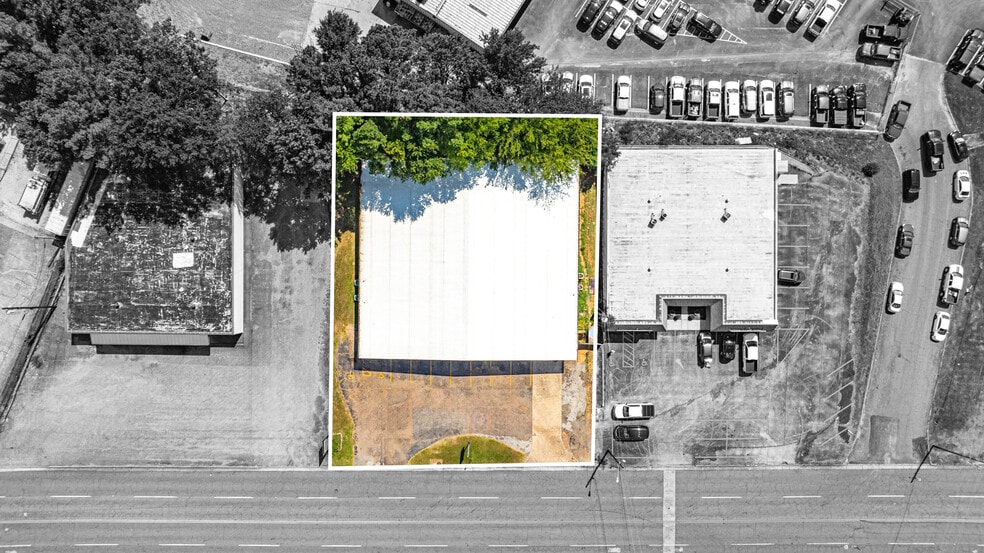 More Photos Of 1015 McCann Rd, Longview Office For Sale