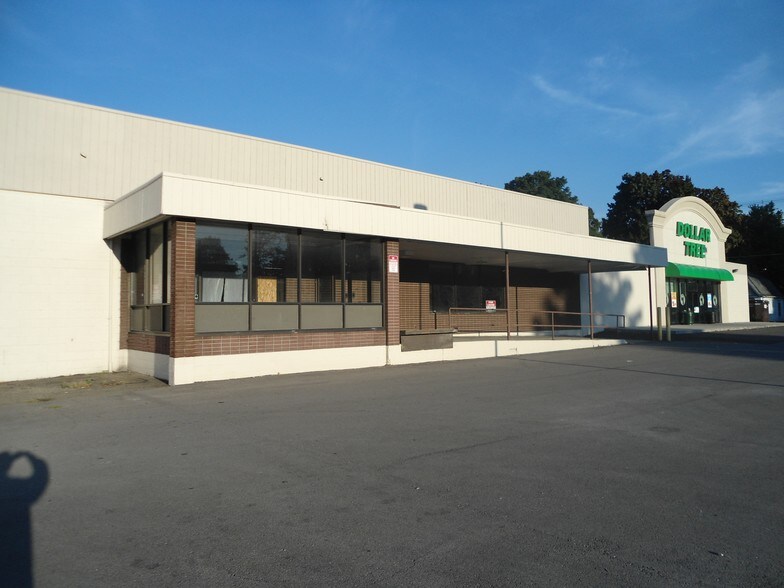 Primary Photo Of 324 W Central Ave, Titusville General Retail For Lease