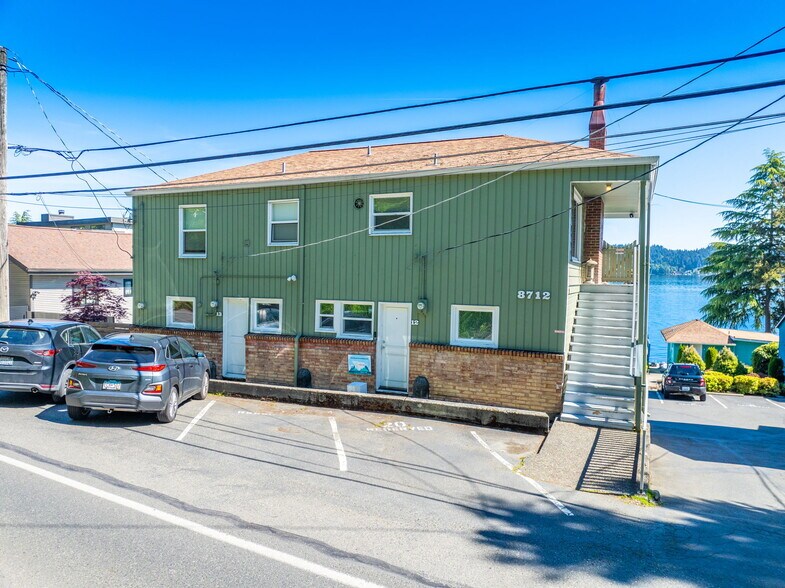 More Photos Of 8716 Sand Point Way NE, Seattle Apartments For Sale