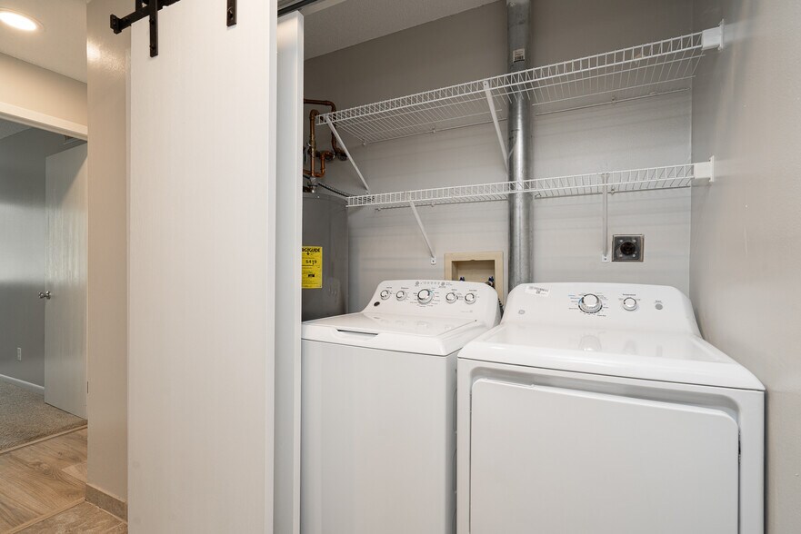 More Photos Of 12751-12771 Greenwood Dr, Burnsville Apartments For Sale