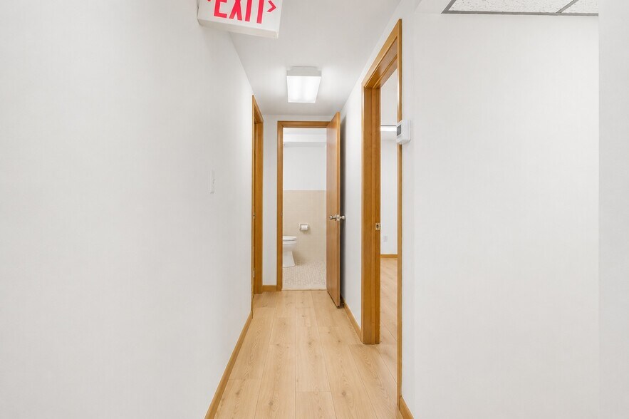 More Photos Of 328 Green Pond Rd, Hibernia Office Residential For Lease