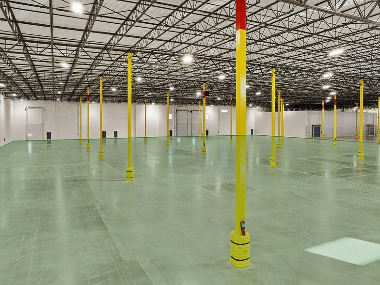 More Photos Of 2825 Riverside Pky, Grand Junction Warehouse For Lease