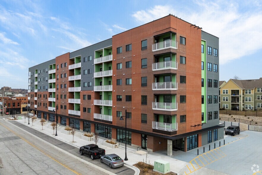 Primary Photo Of 1901 Vine St, Kansas City Multifamily For Sale