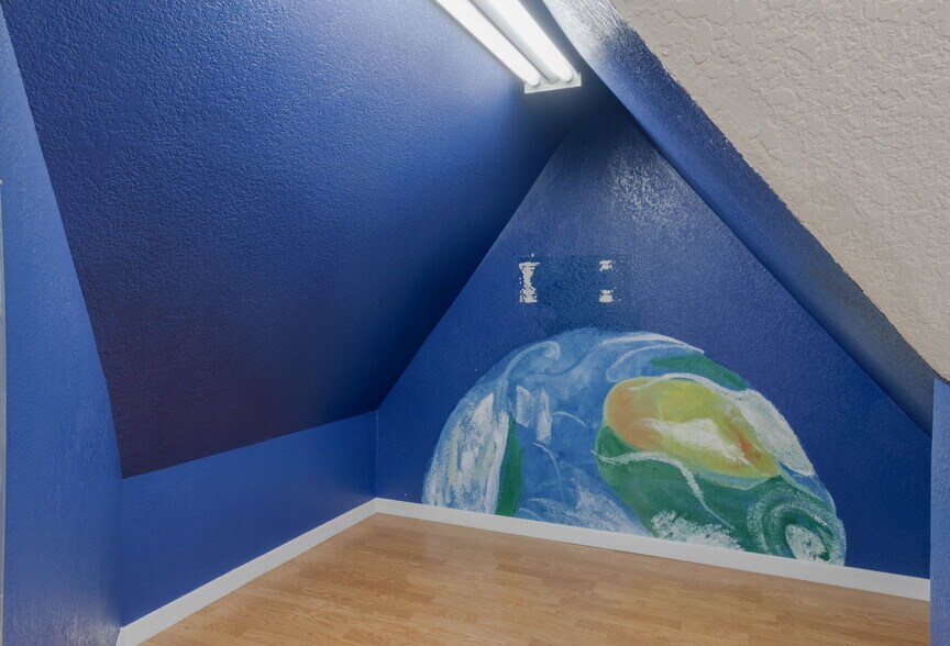 More Photos Of 1818 San Pedro Ave, San Antonio Office Residential For Lease