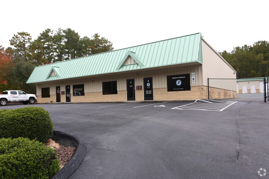 More Photos Of 105 Parkway Dr, Aberdeen Showroom For Lease
