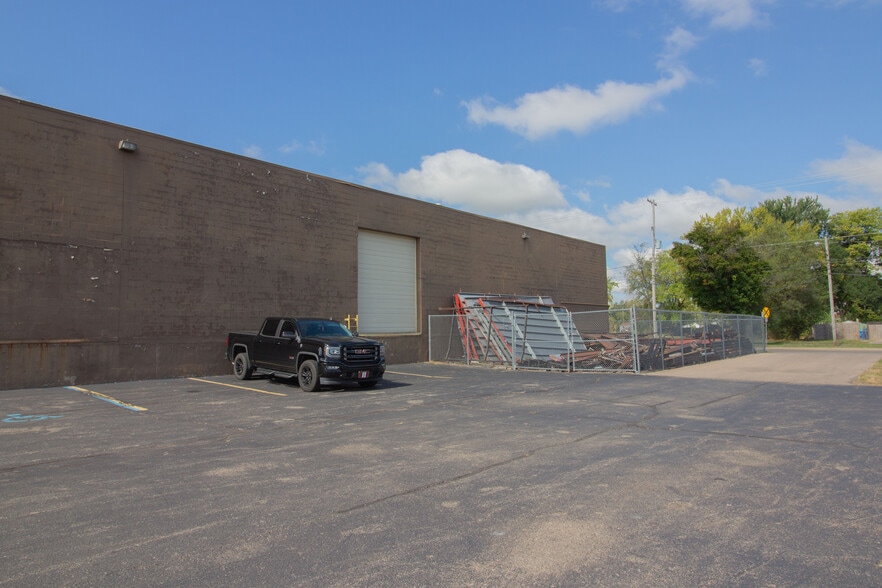 More Photos Of 407 E Ransom St, Kalamazoo Manufacturing For Sale