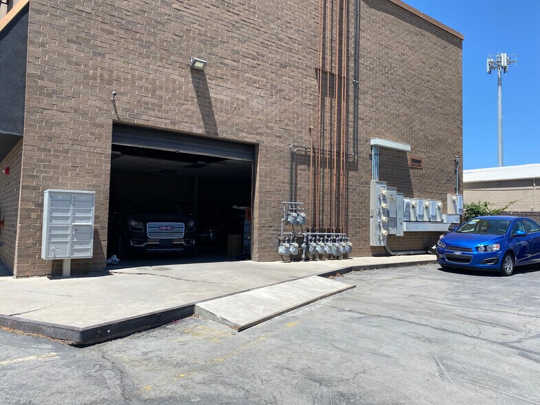 More Photos Of 1587-1599 S State St, Orem Freestanding For Lease