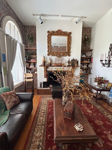 More Photos Of 217 23rd St, Galveston Apartments For Sale