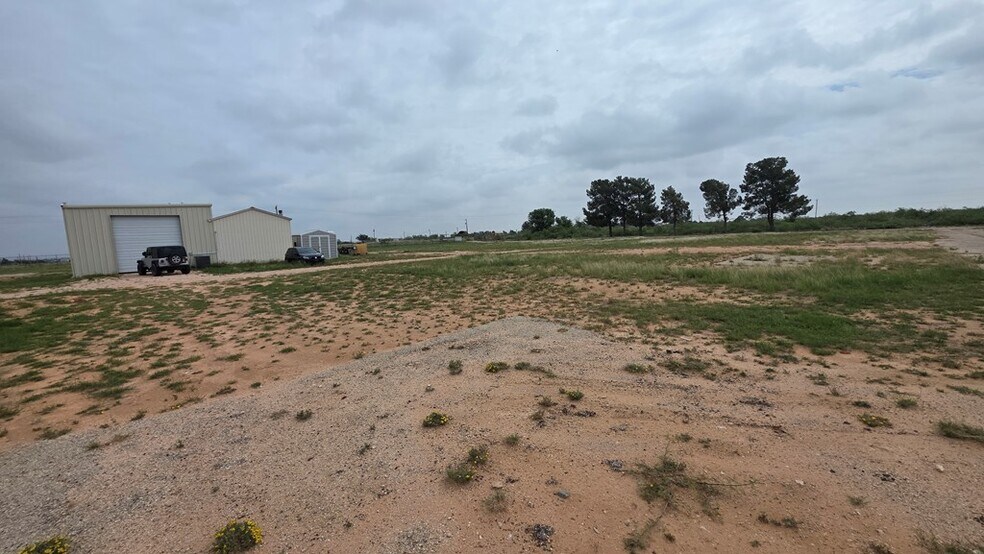More Photos Of 2701-B S County Road 135, Midland Industrial For Lease