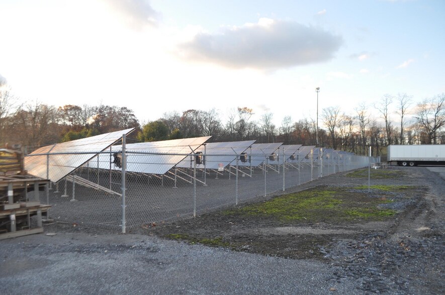 More Photos Of 190 Walnut Ln, Pottsville Warehouse For Lease