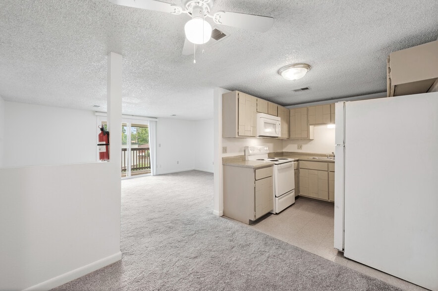 More Photos Of 1815-1817 28th St, Greeley Apartments For Sale