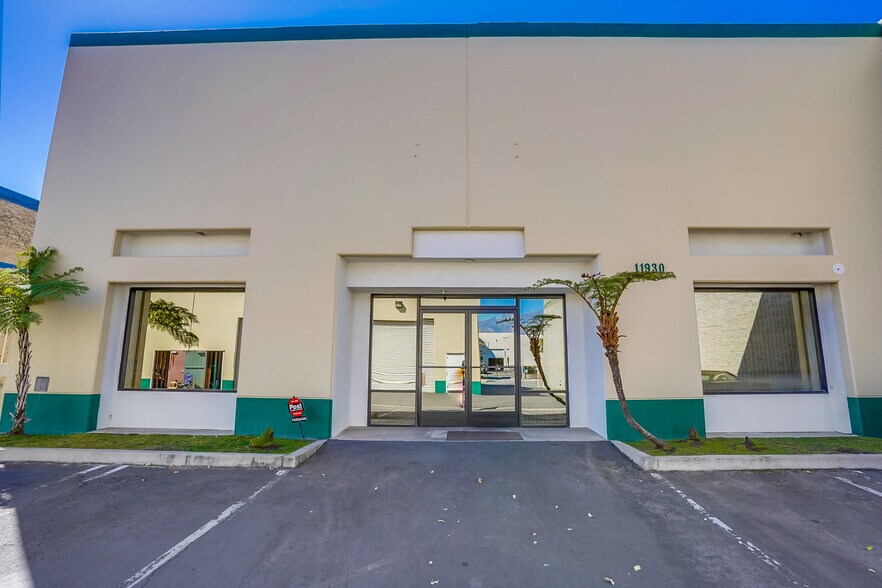 More Photos Of 11930 Goldring Rd, Arcadia Light Distribution For Lease