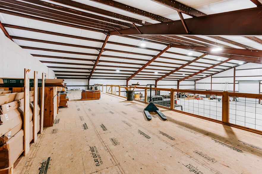 More Photos Of 4900 Highway 98 E, Comer Warehouse For Sale