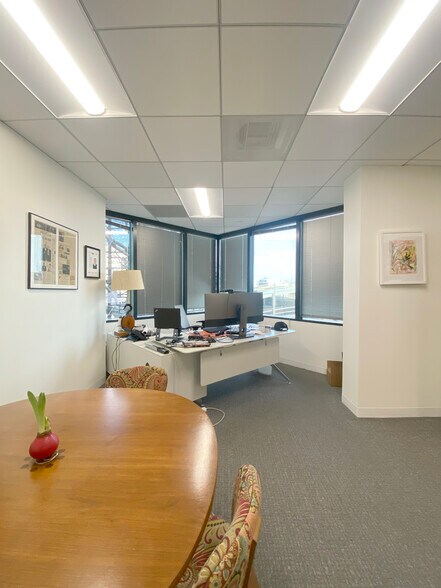 More Photos Of 11400 W Olympic Blvd, Los Angeles Office For Lease